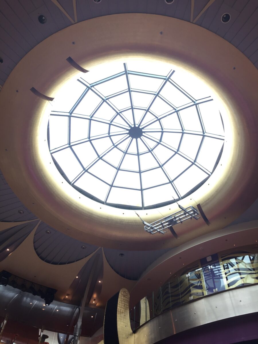 Oberlicht vom Atrium der AIDA Diva