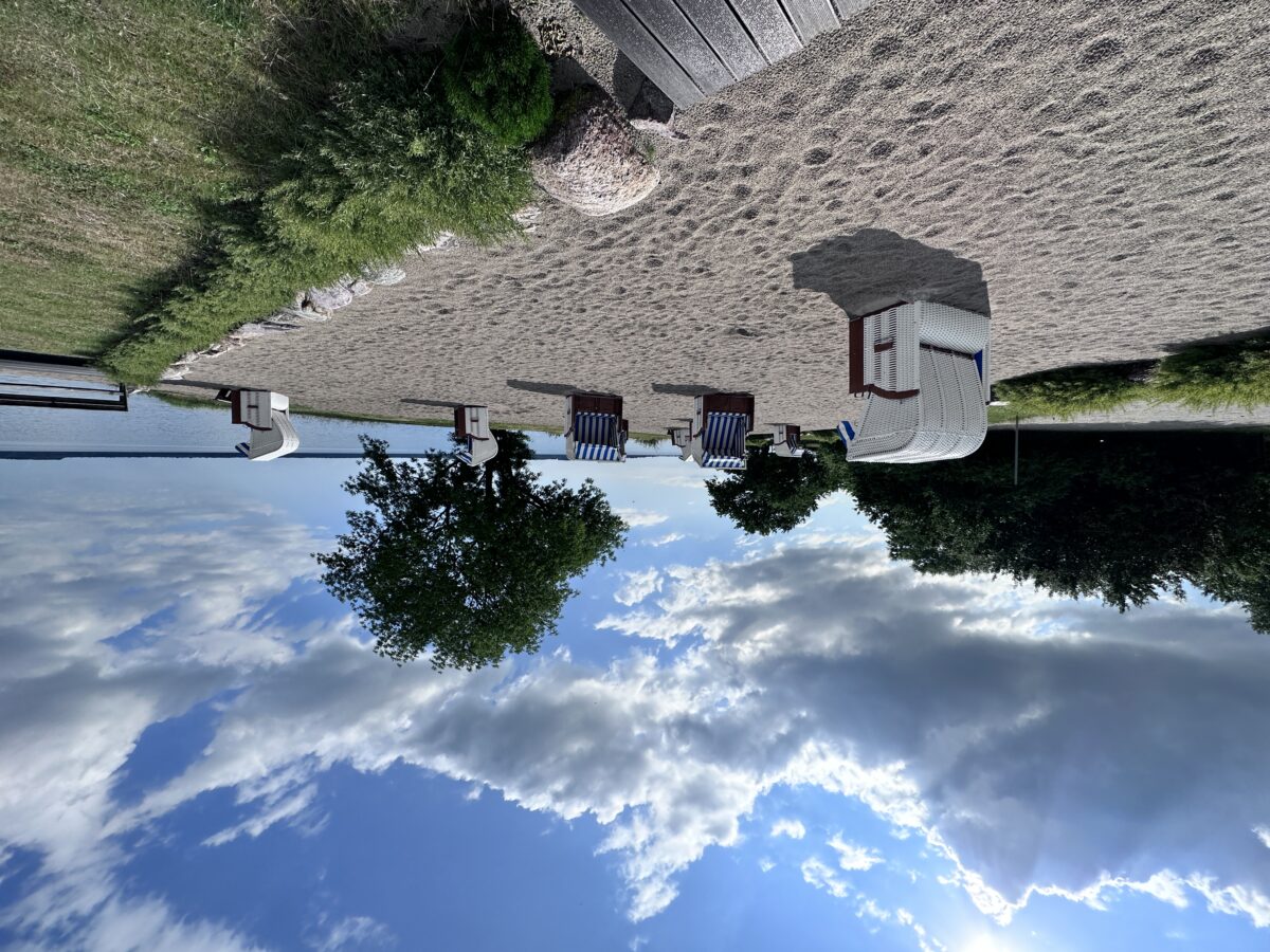 Der kleine Strand vom Aedenlife Hotel & Resort