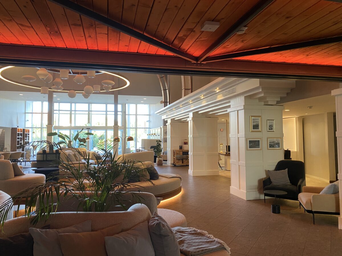 Die Lounge vom Aedenlife Hotel & Resort