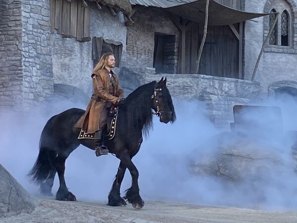 Szene aus der Episode Gotland unter Feuer bei den Störtebekker Festspielen 2023