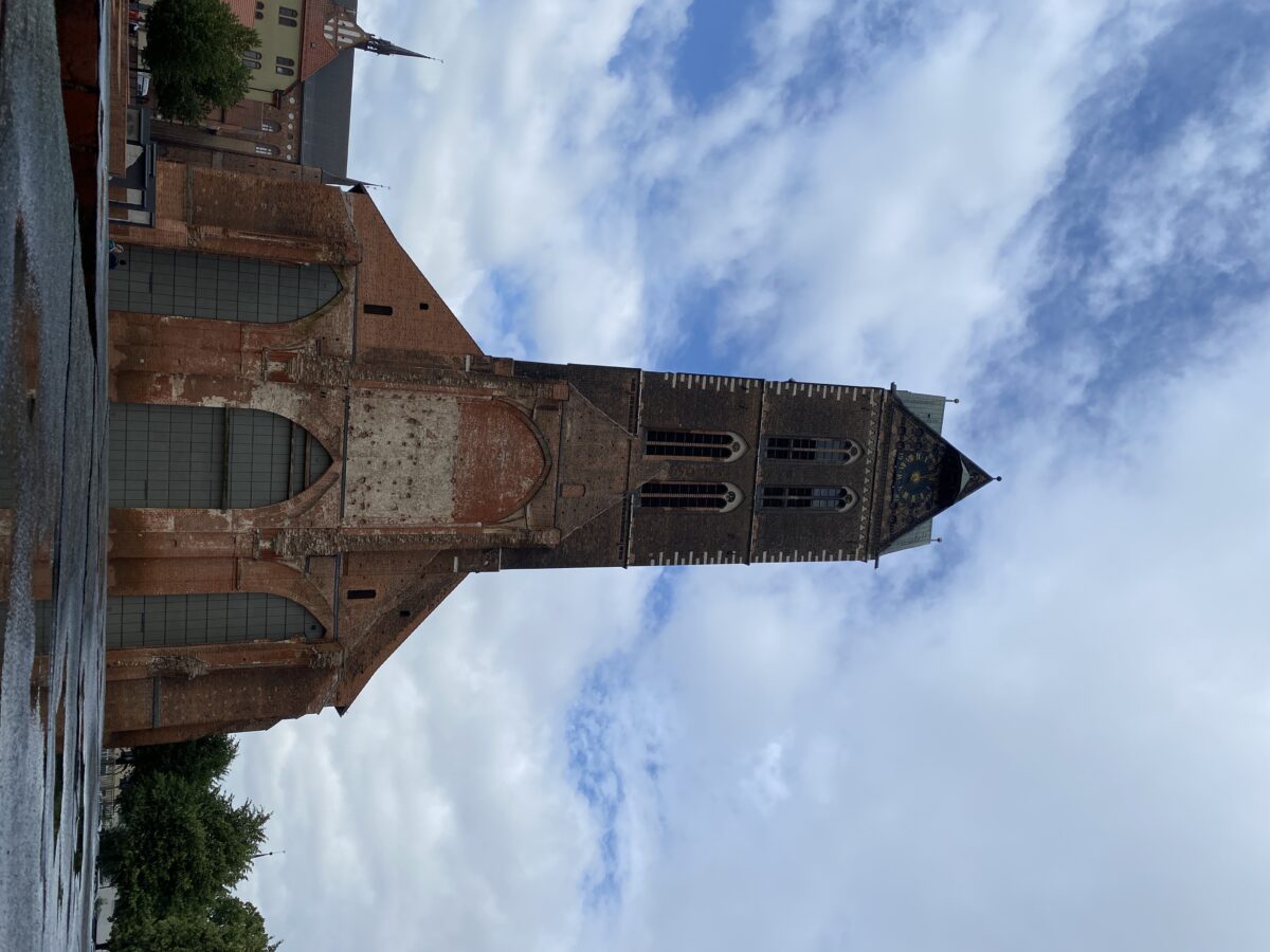 Der St.-Marien Kirchturm in Wismar