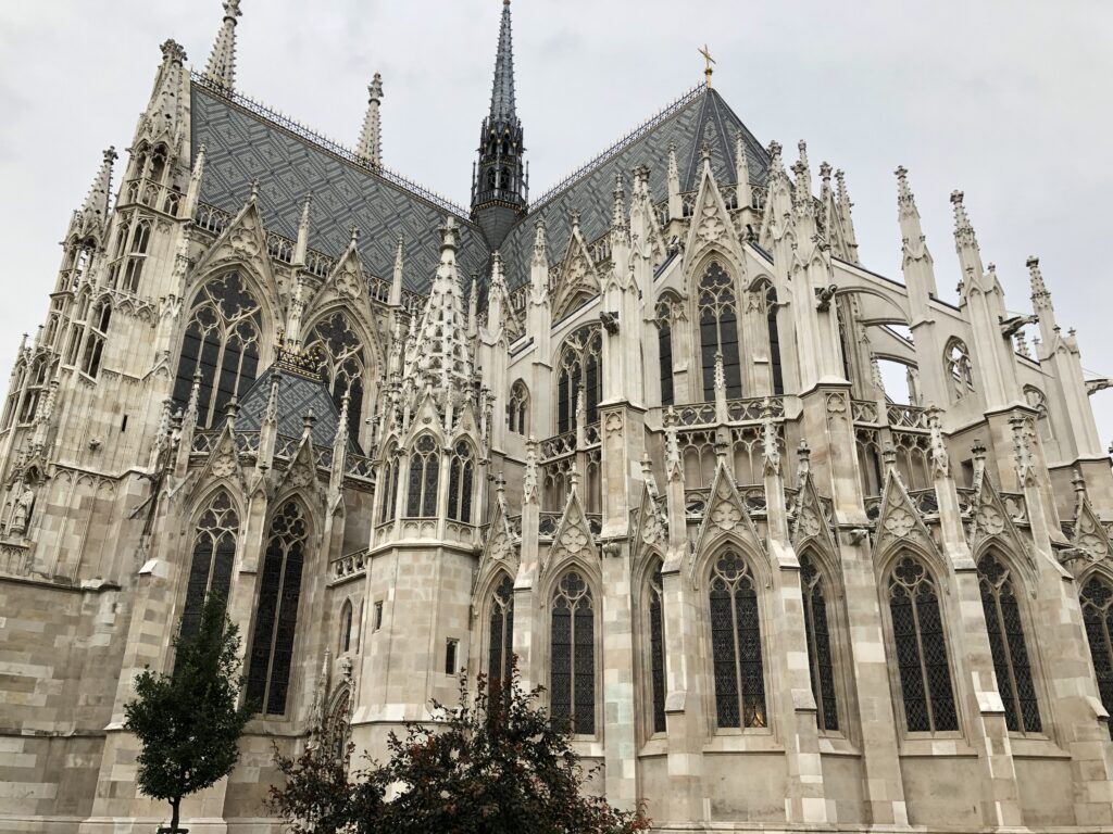 Die Votivkirche in Wien