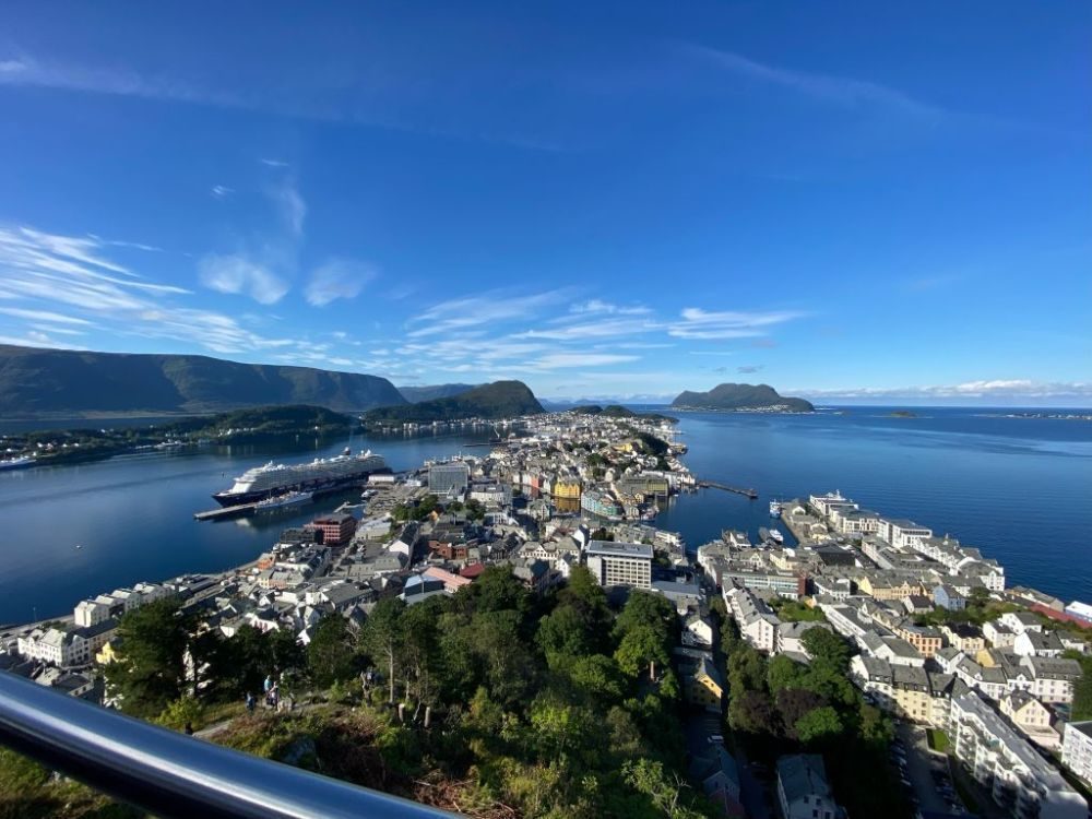 Blick vom Aksla Aussichtspunkt auf Alesund
