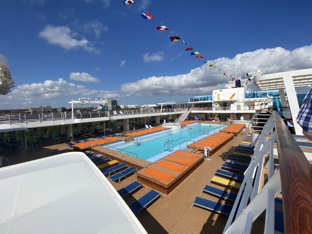 Pooledeck der Meinschiff 4