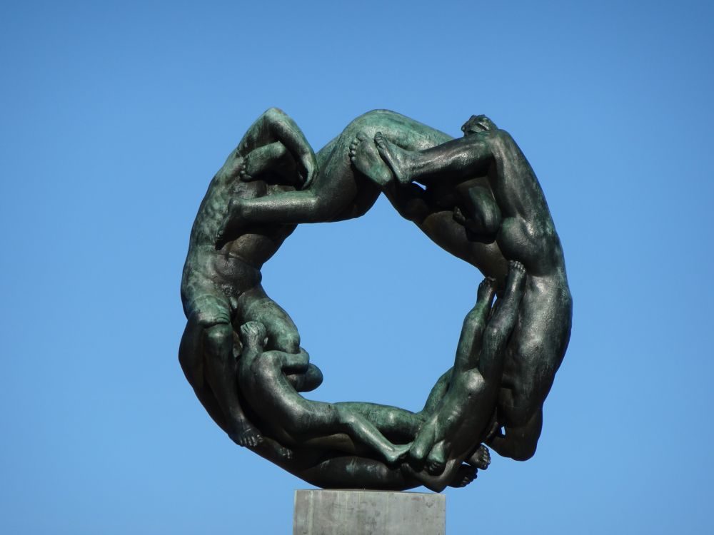 Rad des Lebens im Viegeland Park in Oslo