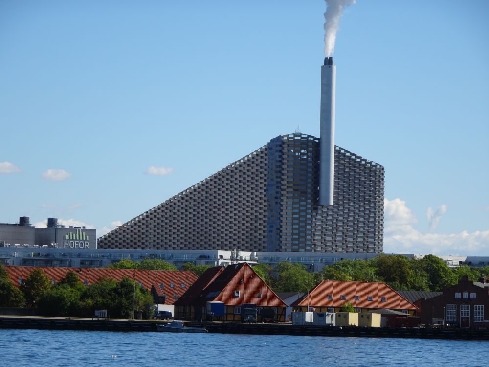 CopenHill, die Müllverbrennung, Heizwerk und Skipiste in Kopenhagen